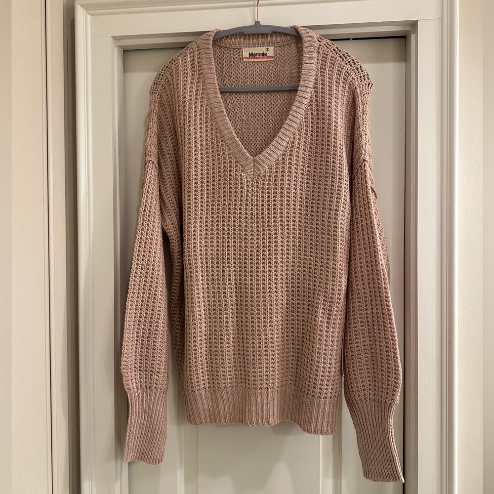 Maronie Oversized V-Neck Beige Knit Sweater